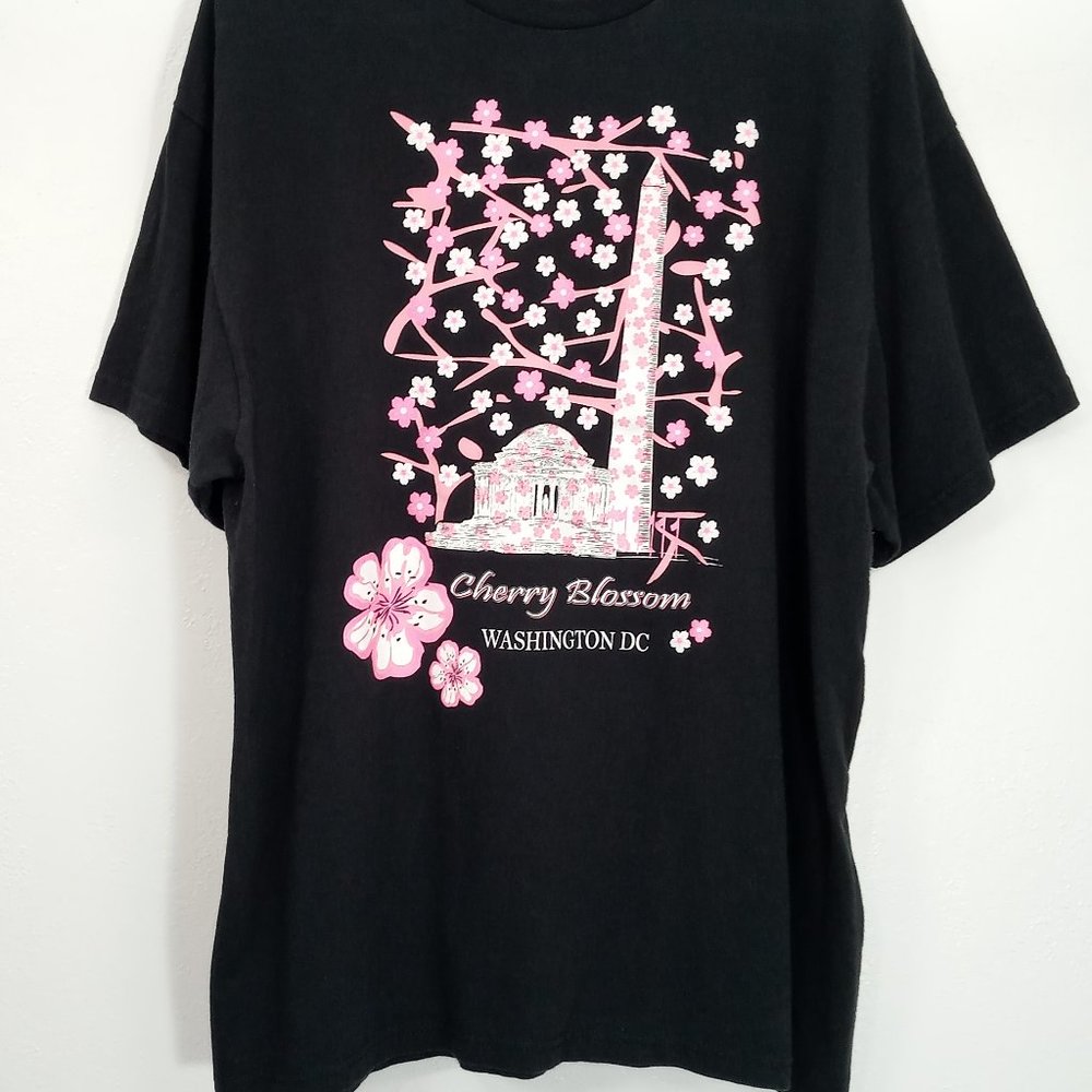 Vintage Delta Cherry Blossoms Washington D.C. Pink Flower Kawaii Graphic T-Shirt - Picture 6 of 6